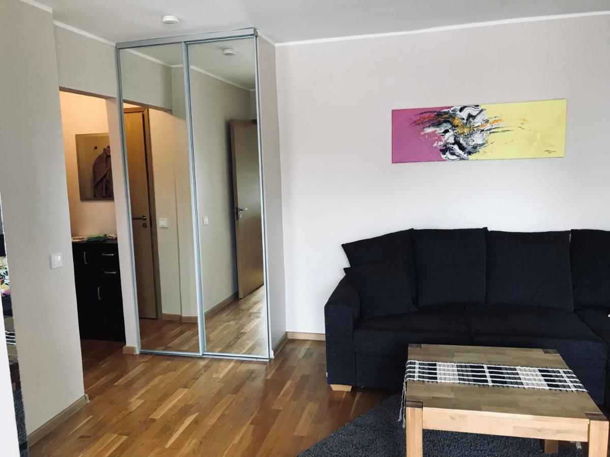 Cozy City Central Apartment, Free Parking Tallinn Ngoại thất bức ảnh